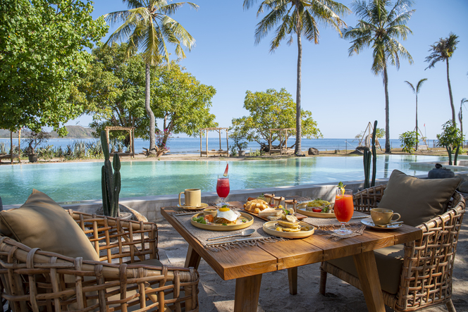Sand Restaurant, Gili Asahan.